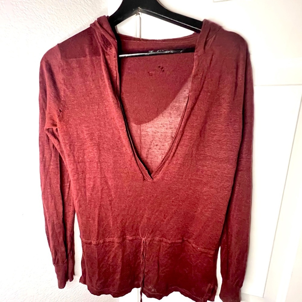 Tag less burgundy light knit hooded sweater, size small. Cinching waist​